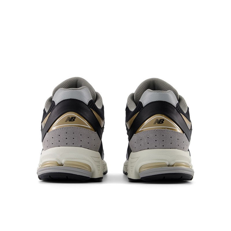New Balance 2002R