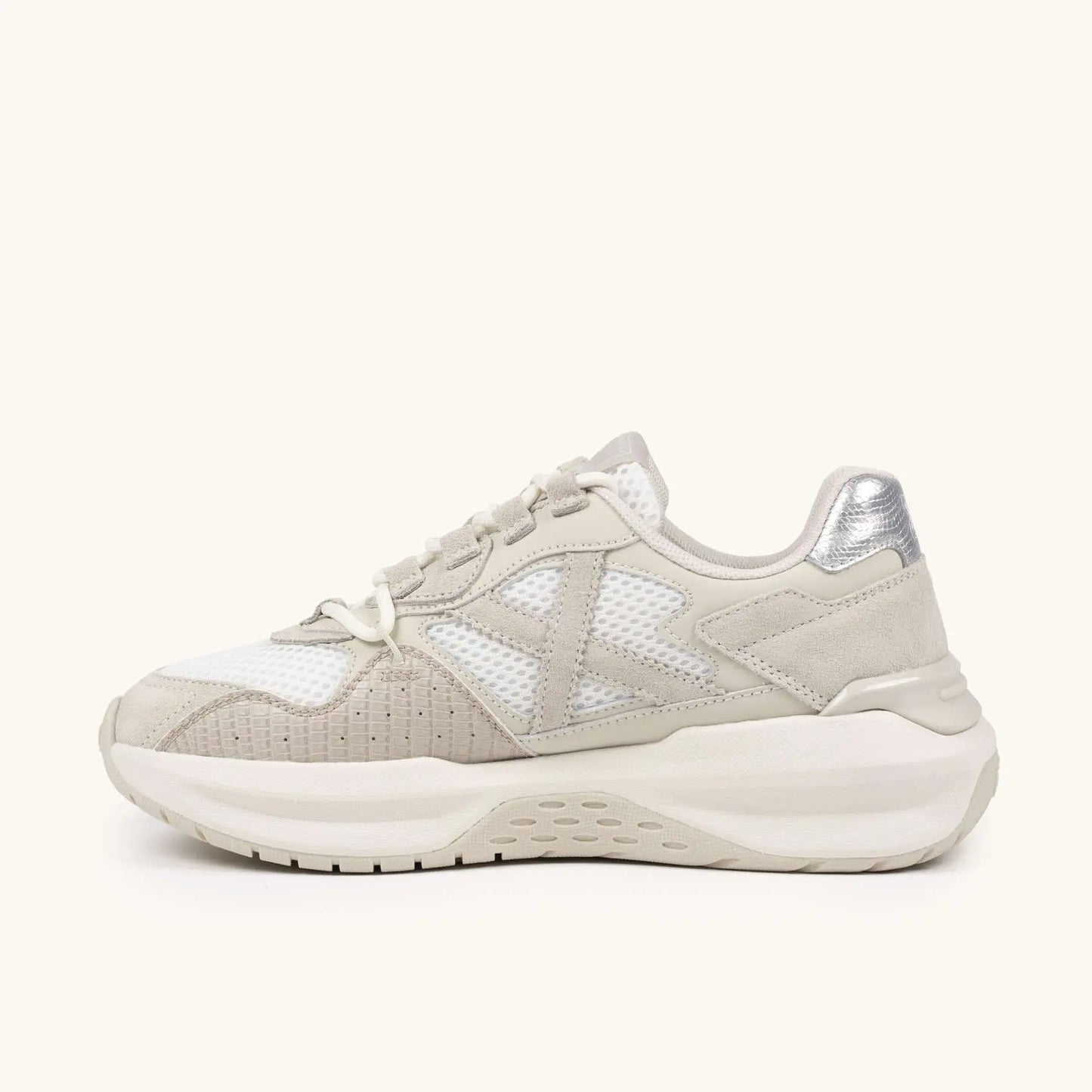 Munich Nexa Woman 24