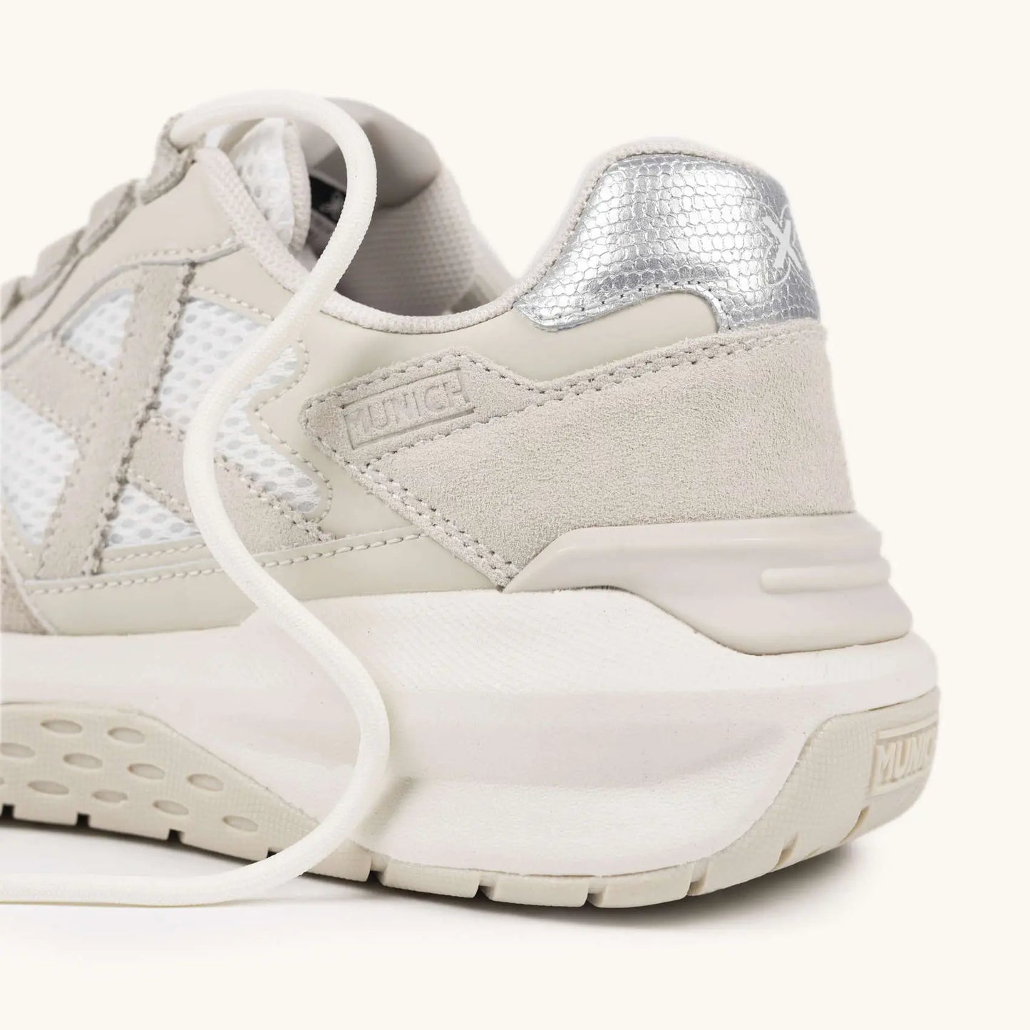 Munich Nexa Woman 24